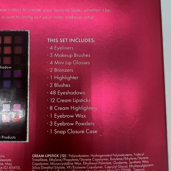 Ultimate Beauty Artistry Color Collection Makeup Kit From Belk NIB - Picture 4 of 6